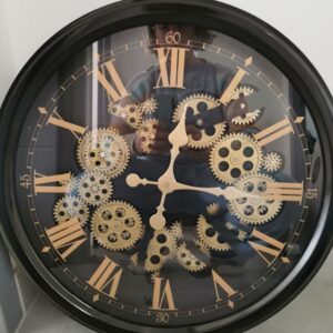 Horloge murale à engrenages 70 cm – chiffres romains