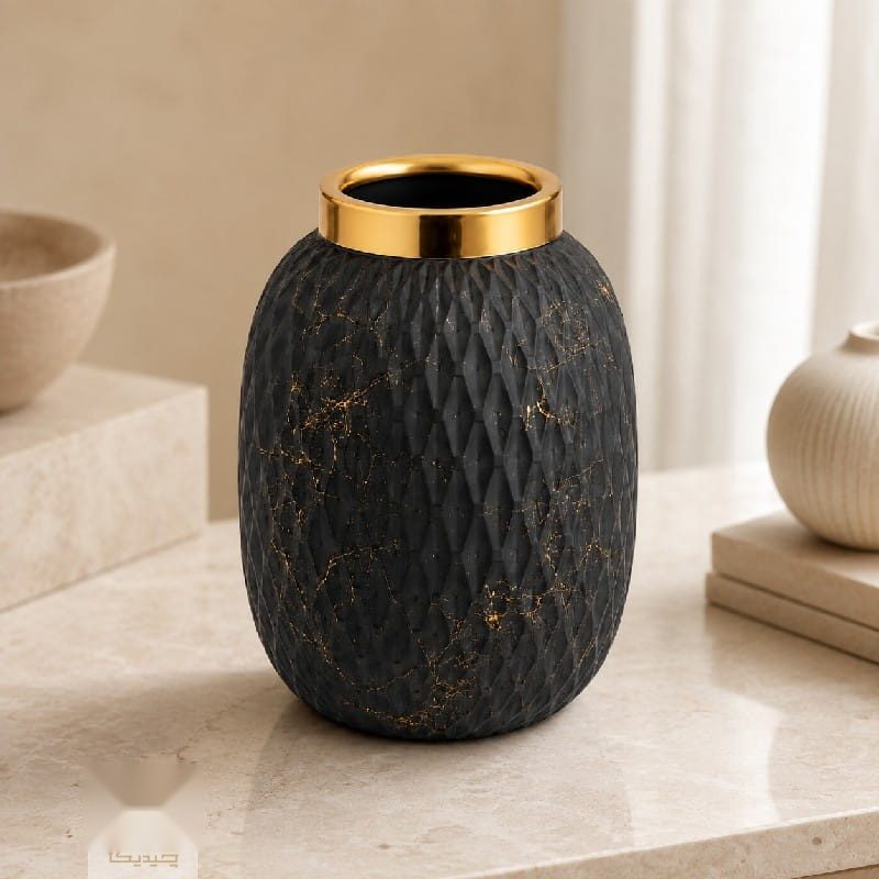 tawffex-vase-en-marbre-noir-et-dore-texture Vase en marbre noir et doré texturé