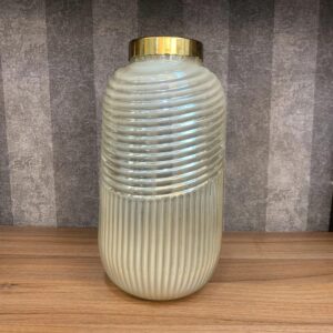 Vase en verre strié ivoire